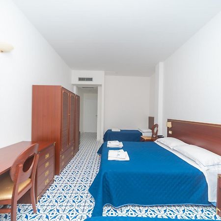 Hotel America Marina di Camerota Zewnętrze zdjęcie