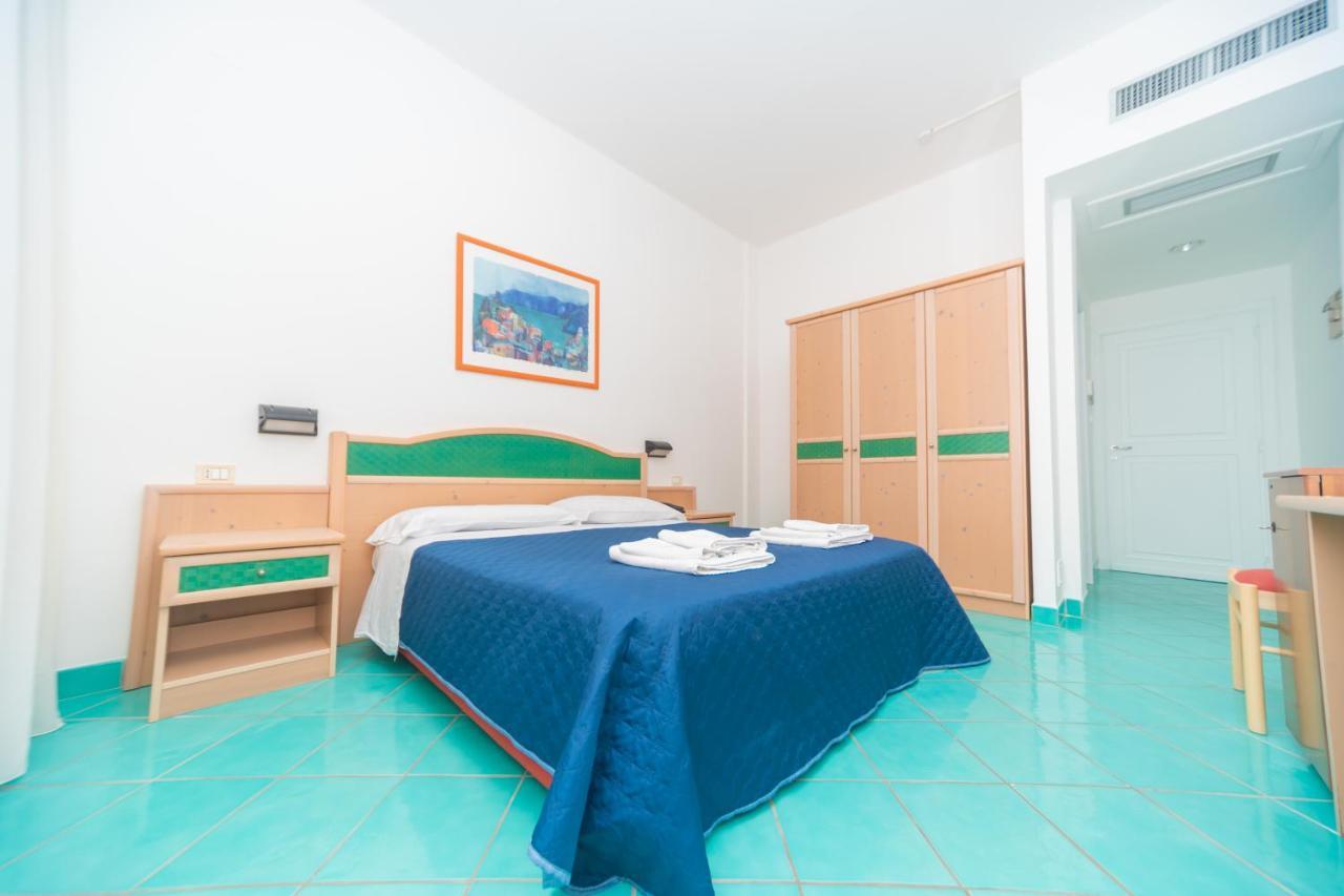 Hotel America Marina di Camerota Zewnętrze zdjęcie