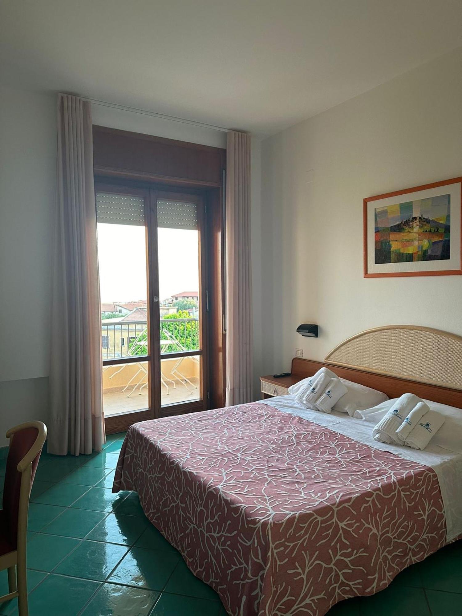 Hotel America Marina di Camerota Zewnętrze zdjęcie