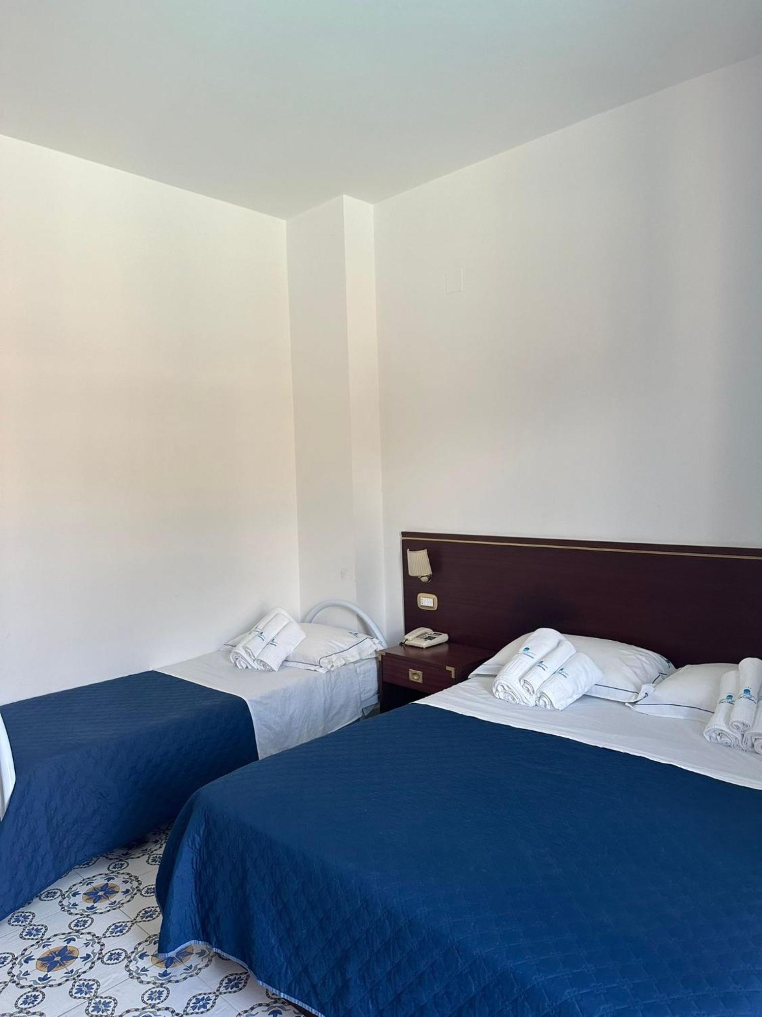 Hotel America Marina di Camerota Zewnętrze zdjęcie